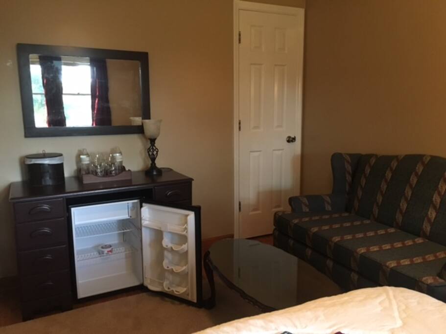 Suite 4, view 3