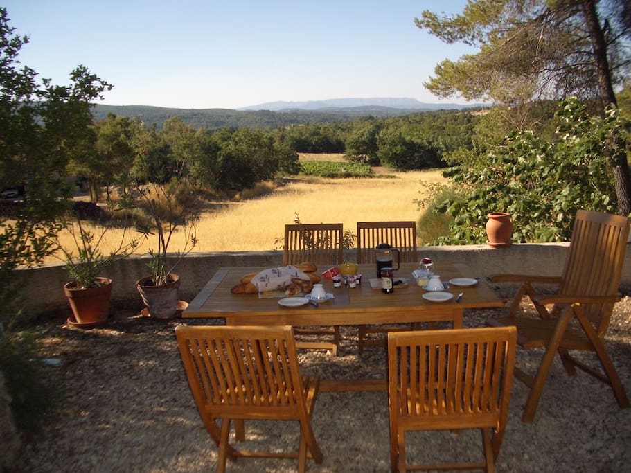 Dining terrace overlooking valley and Mt St Victoire