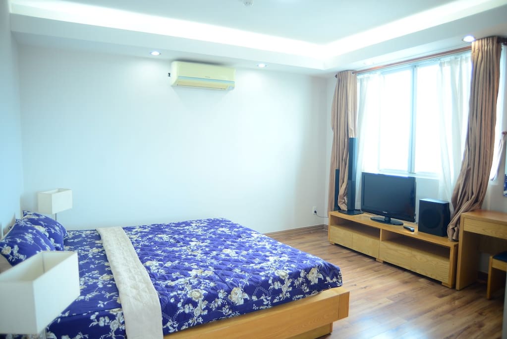 Master bedroom with good lighting