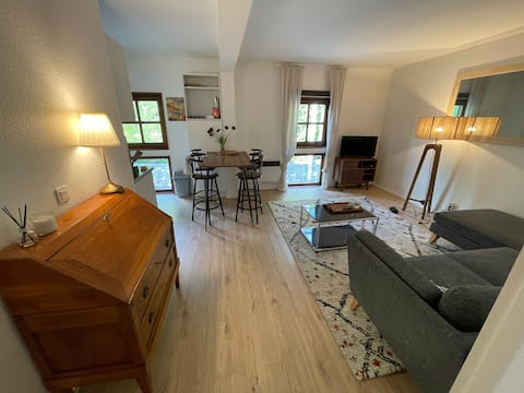 Lovely 2-bedroom central flat in old-town