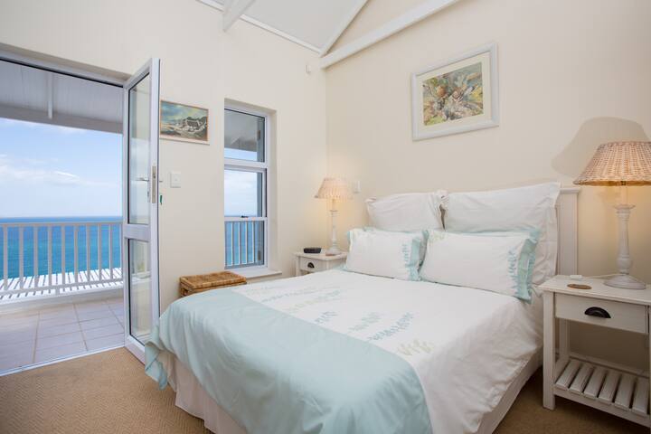 Luxury Self-catering Seaside Villa (Felsensicht) gallery image 5