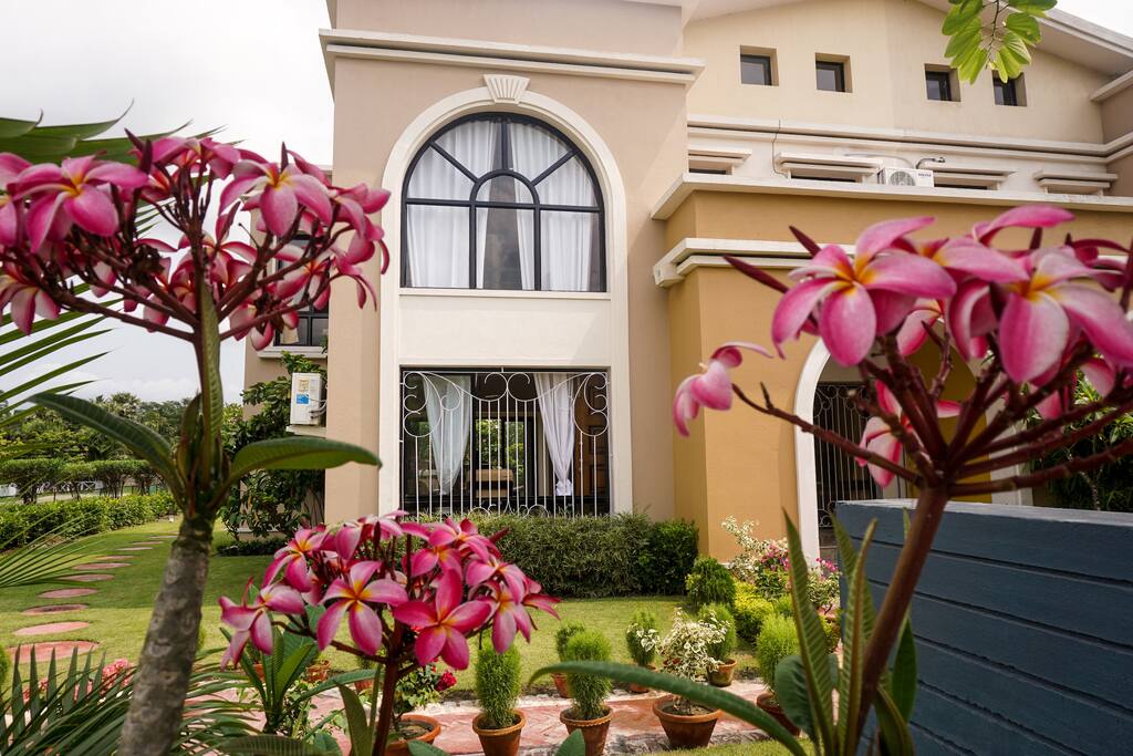 House of Frangipani