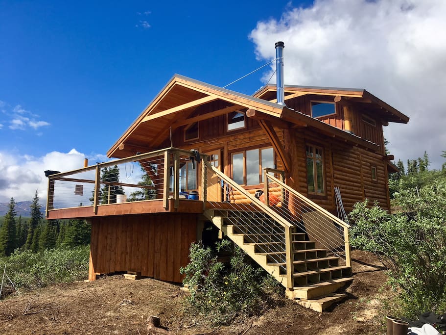 This brand new Eco-Tourism Lodge is your chalet to have to yourself! Enjoy the space and the environment around. Once the aircraft departs the lake, you are on your own to cook, hike, swim, canoe, bike or whatever your heart desires!