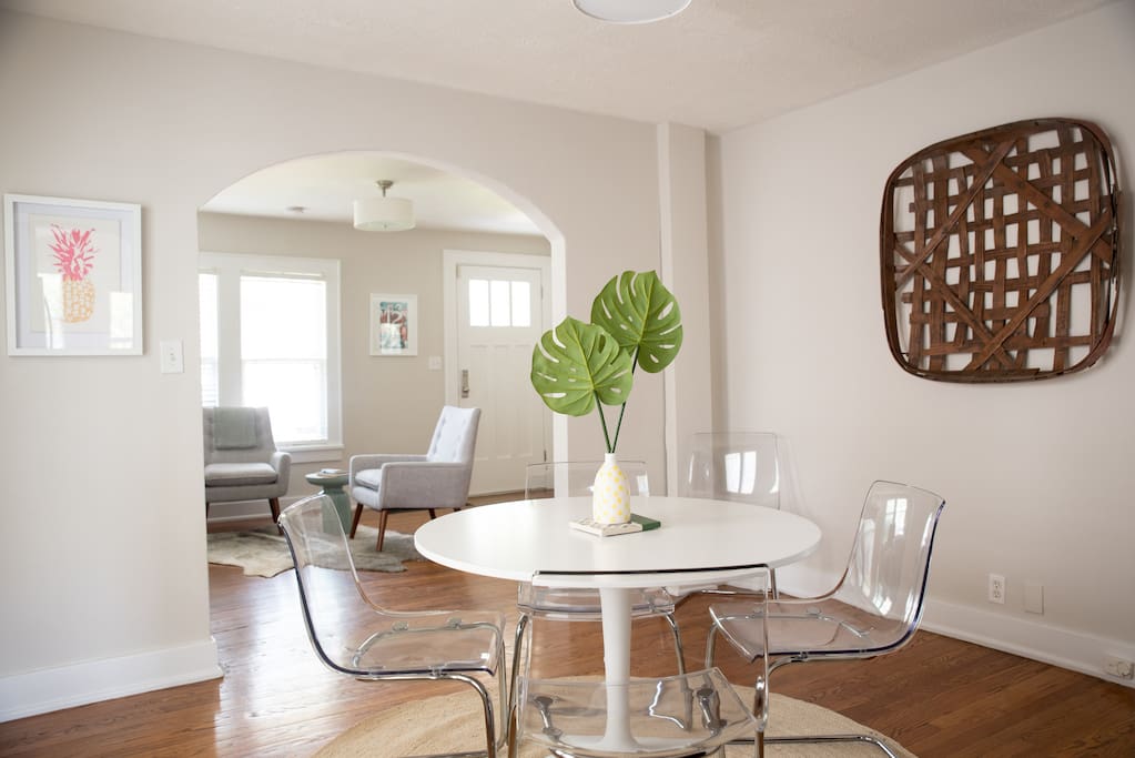 Dining area for four