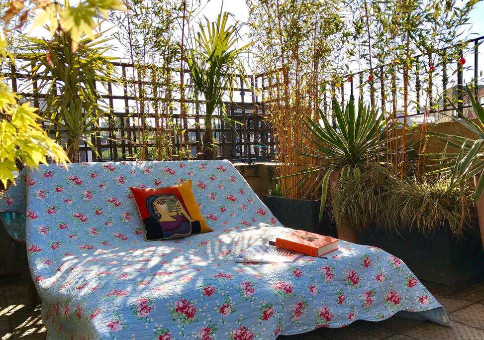 Sun lounger detail.