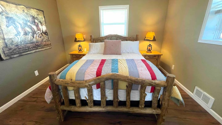 Main level queen bedroom with a huge walk in closet. New Nolah evolution 15 mattress set! 