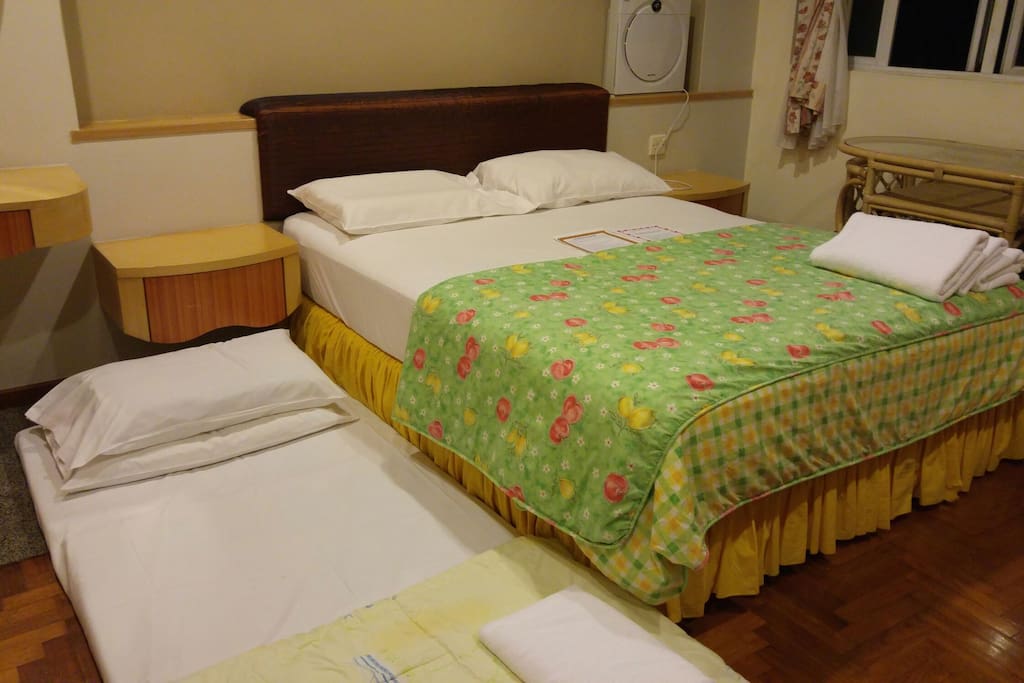 Additional bed as shown for bedroom 1