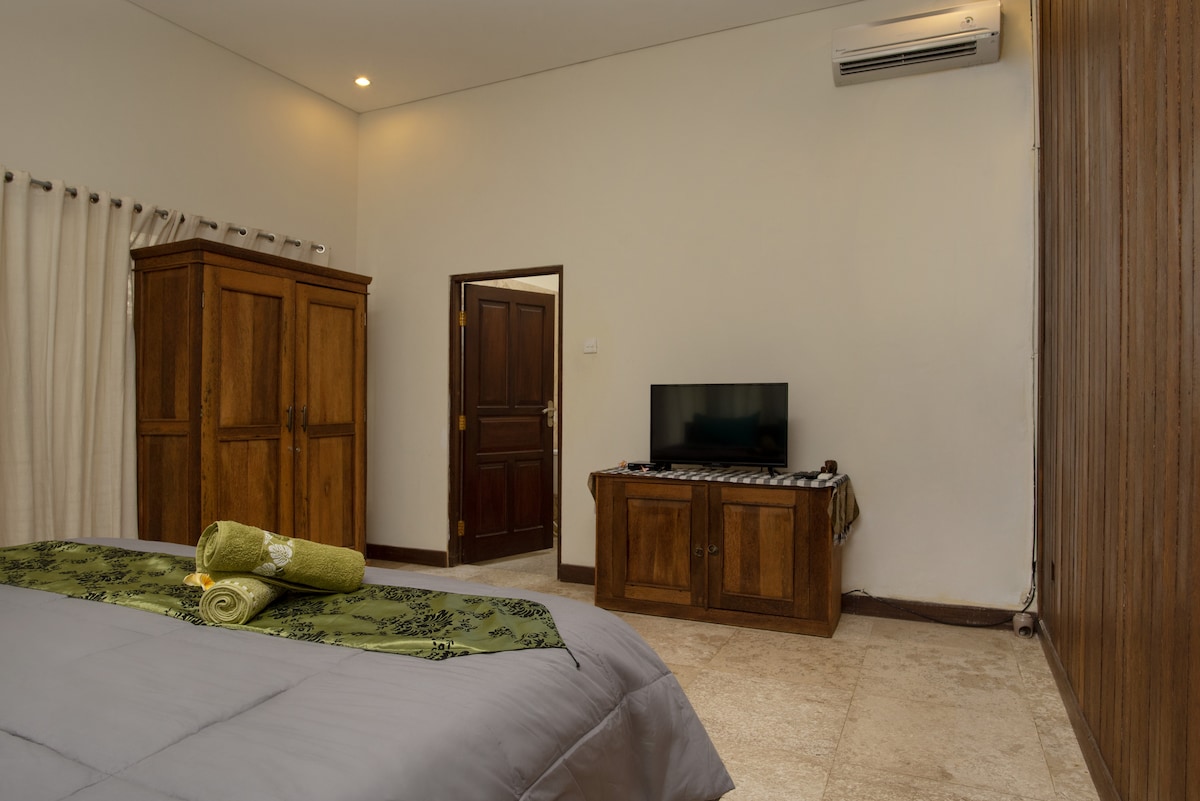 საწოლი ოთახი 2