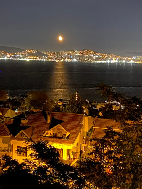 Ada's most beautiful view and delightful apartment