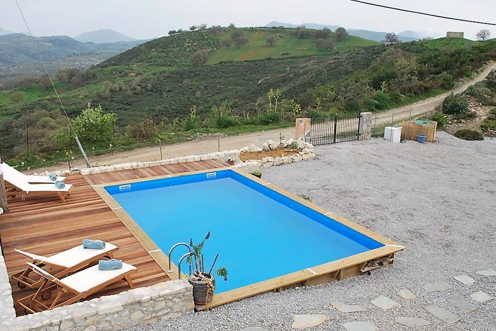 Fantasic pool; enjoy & relax