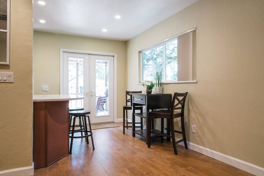entry and dining area