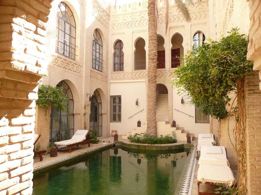 Piscine intérieure