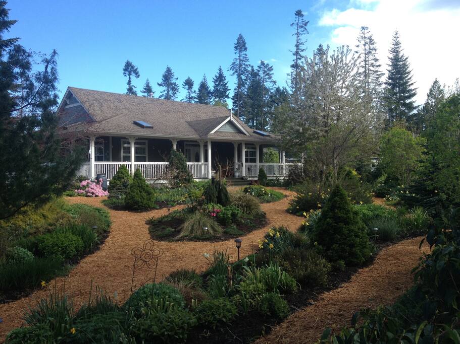 Front of Little Bear Garden View upper garden terrace