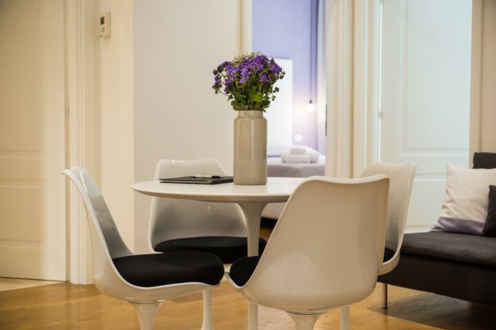 Amazing Piazza Venezia Suite Int. 10 gallery image 4