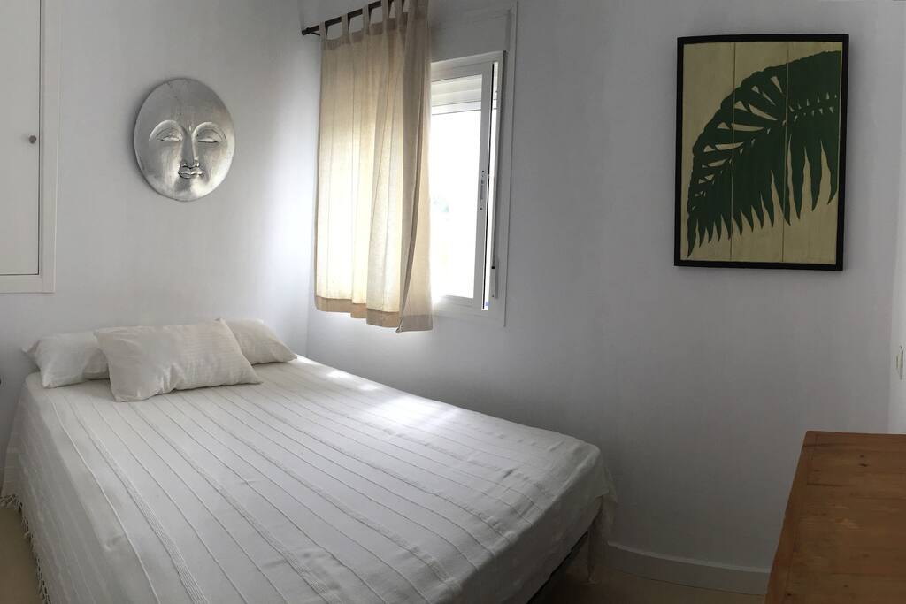 Habitación, vistas patio con aljibe