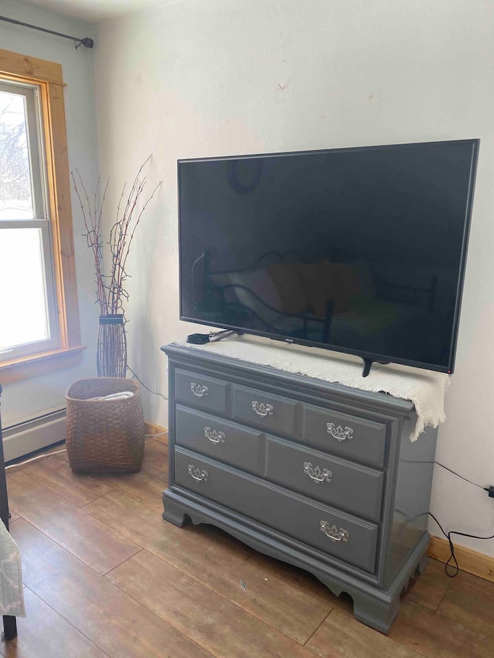 The Townie. Sleeps Up To 6. In Town. Private! - Crosby, MN