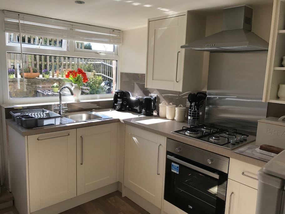 New kitchen fitted March 2017, with integral dishwasher