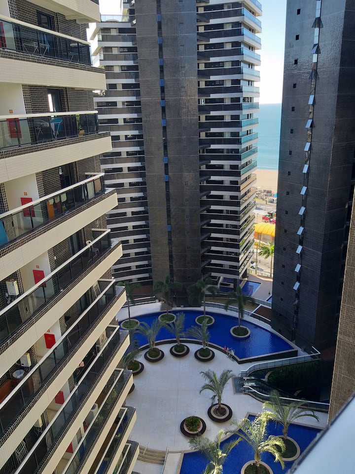 Foto do anúncio de Apartamento mobiliado na beira mar em Beira Mar, Fortaleza
