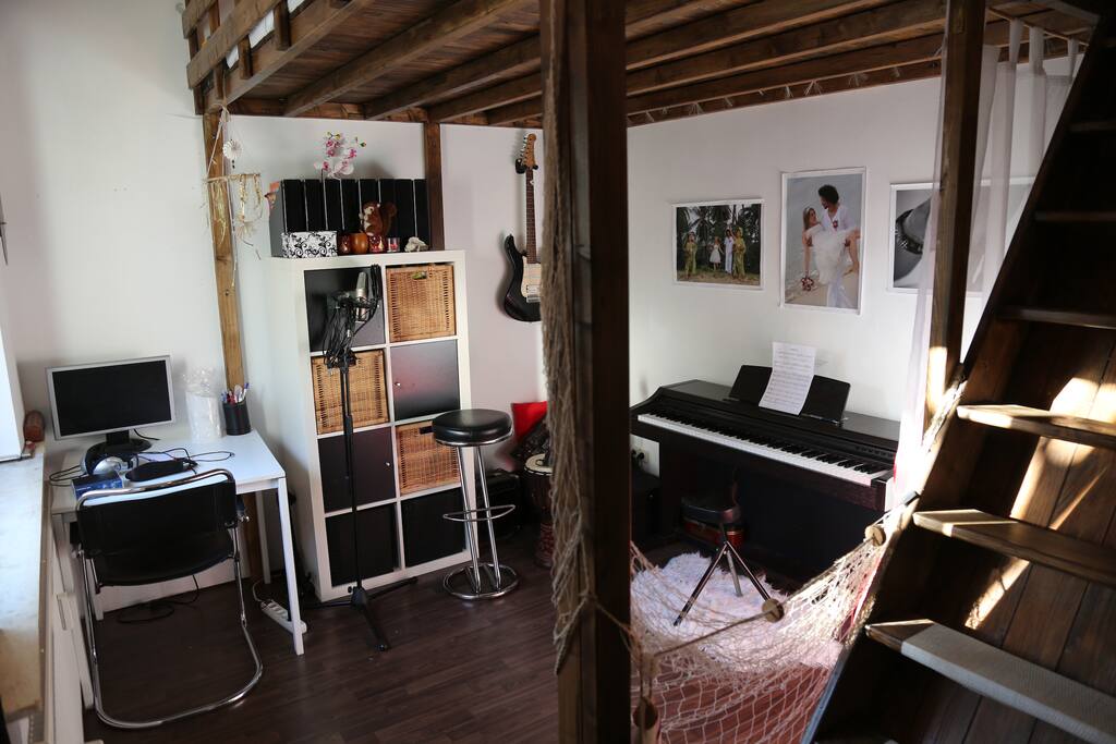 Schlafzimmer mit Hochbett