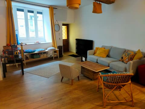Successful Airbnb property: House in the historic center in Vitré