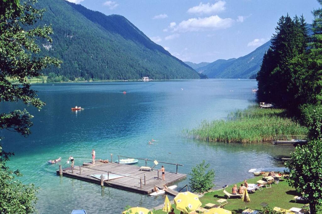 Traumstrand
Chalets Zöhrer - Wohnen am Wasser, Ferienwohnungen direkt am See (Weissensee, Kärnten, Österreich), apartments, directly at the lake