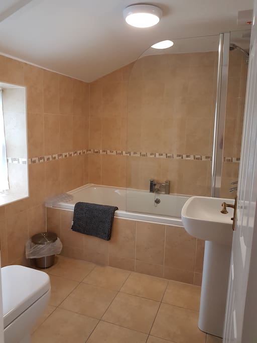 En-suite bathroom