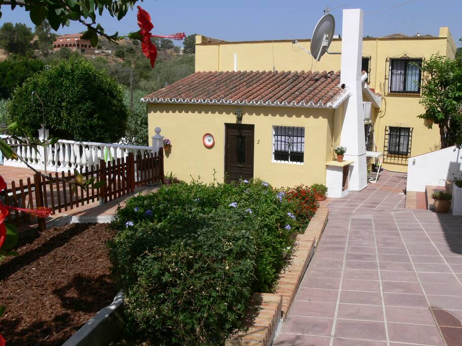 Rental House with Side Apartment