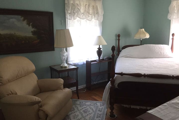 Sunshine Accommodations