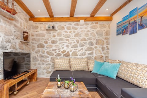 Top performing Airbnb: Summer Cottage in Trsteno