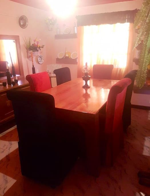 6 seater dining table