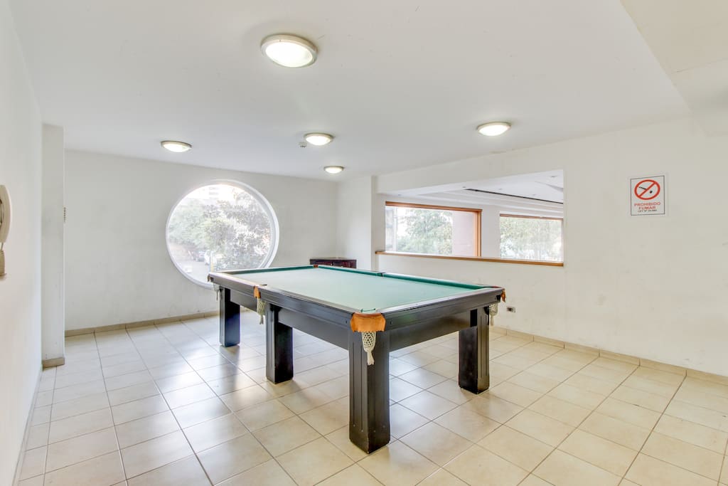 sala de juegos compartida