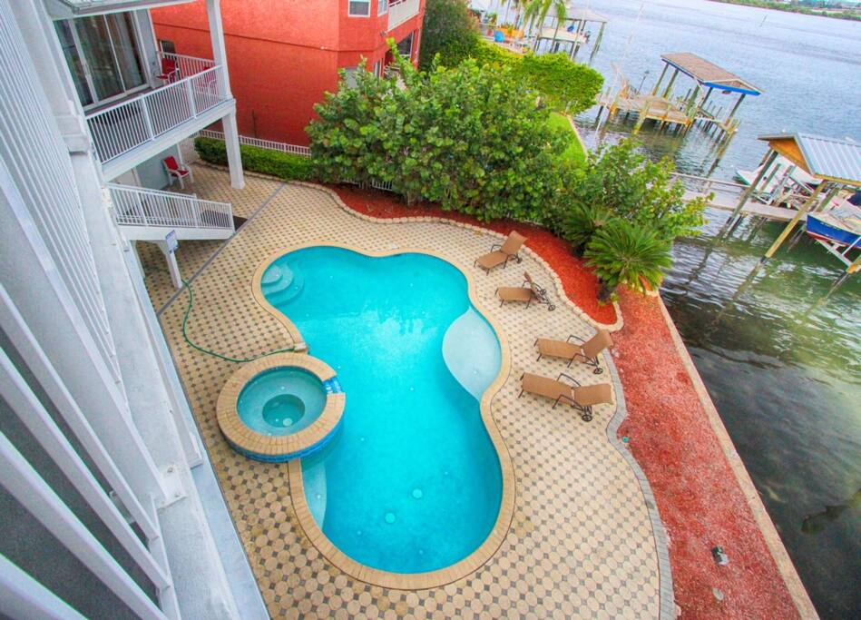 Private Pool Waterfront View