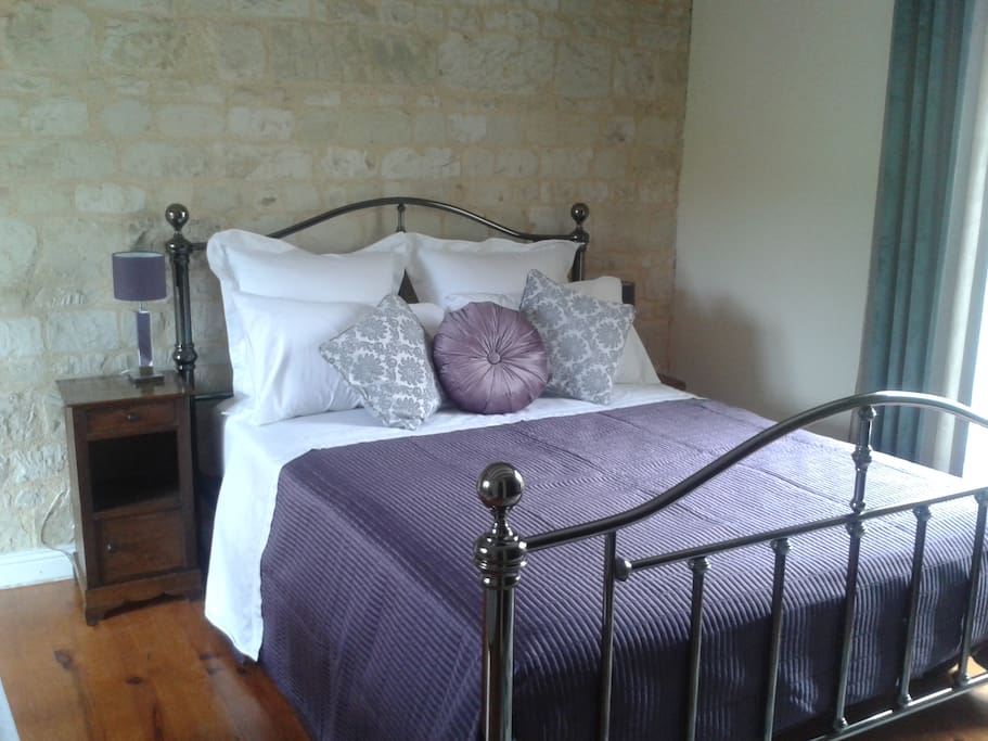 Crisp Egyptian cotton bedding