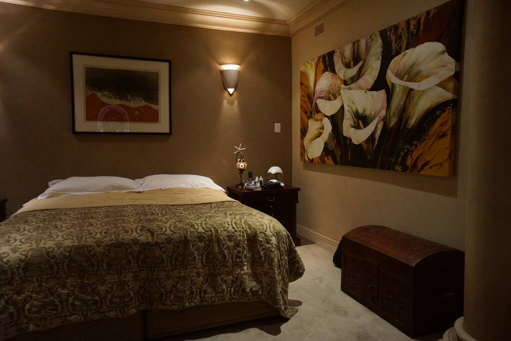Sophisticated bed area