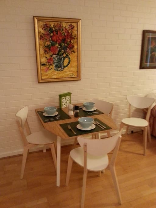 Dinning setting for 4 people