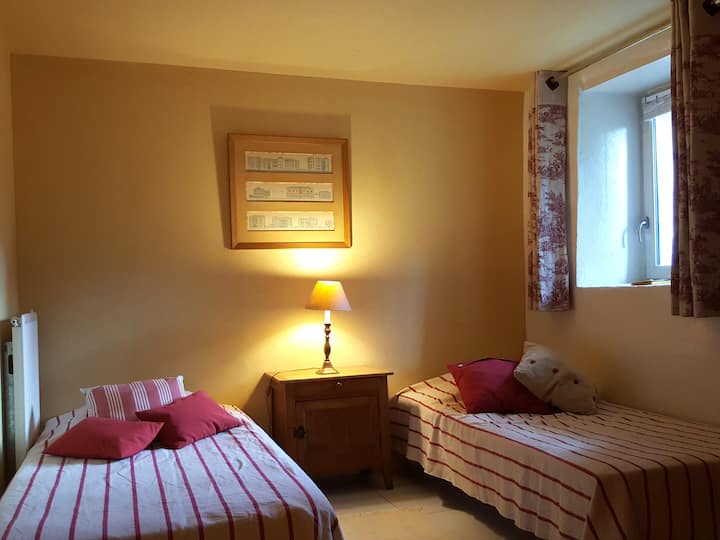 Izba s 2 lôžkami 90 cm