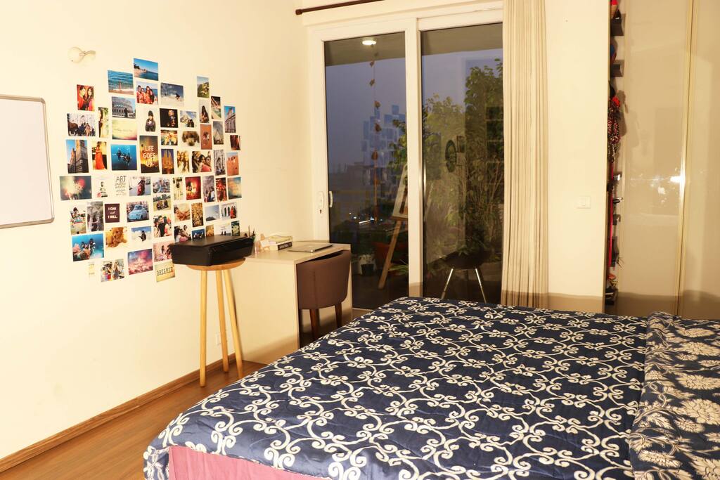 Study & Private Balcony