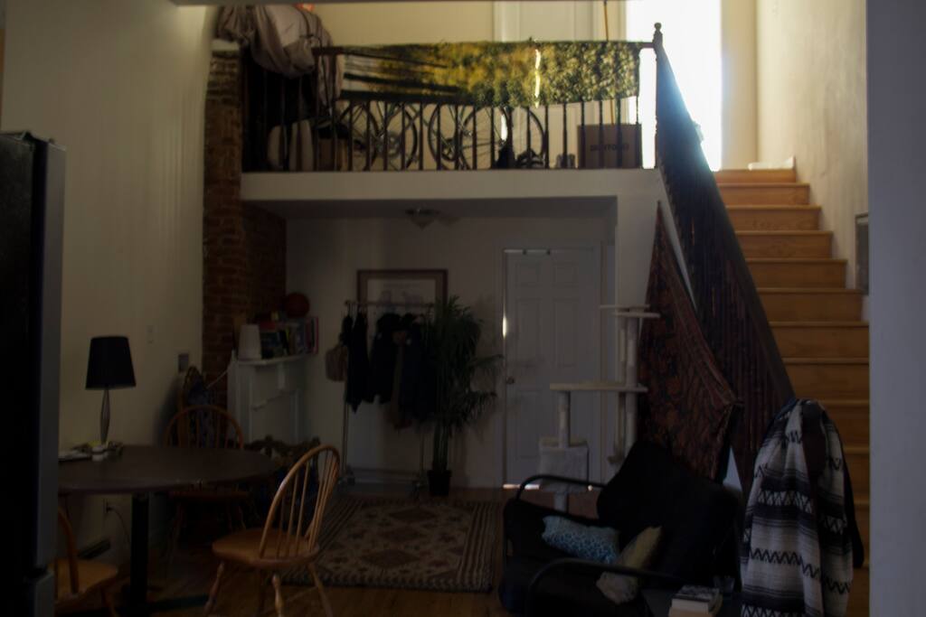 Quiet roommates and a spacious apartment with nice living/kitchen area. 5 minute walk to the L train.