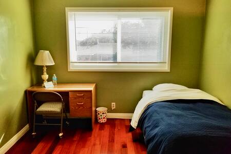 Long-Term 15% Off, 2.5 miles to Disneyland, Room C