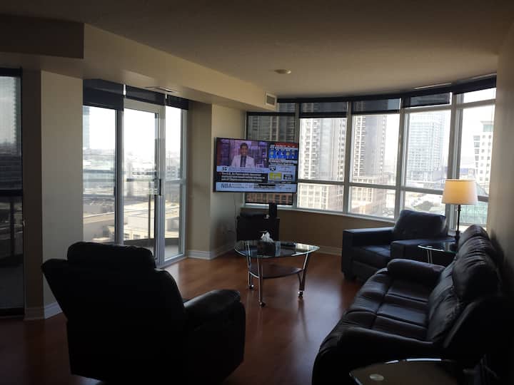 Scenic View & Upscale Furnishing 2bd Grand Ovation - 密西沙加