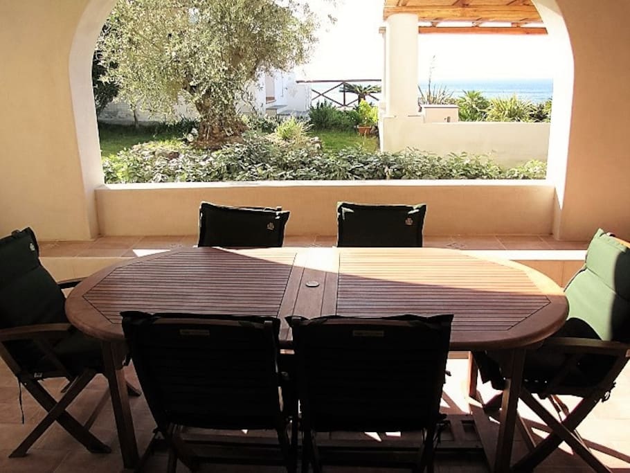 Terrazzo loggiato zona pranzo