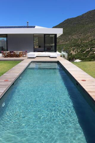 Sandy Bay Flat gallery image 5