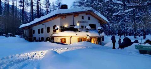 Chalet Fior di Roccia, Val Veny, Courmayeur