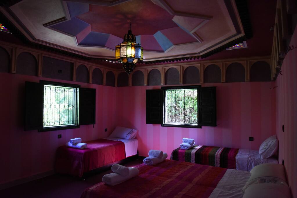 chambre avec salle de baine