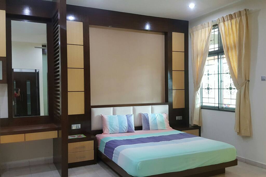 Room 1- master bedroom -1king size bed