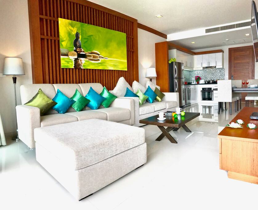 Q kata residence. Kata apartment. Kata place 3 пхукет отель. Квартиры пхукета. Вилла на пхукете.