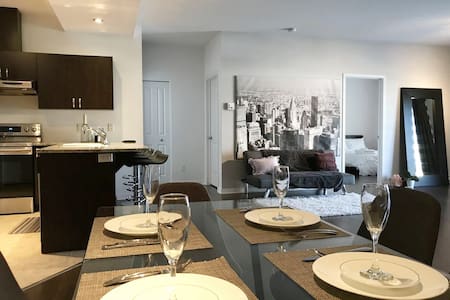 2BR CONDO 10-15MIN TO DOWNTOWN OTTAWA