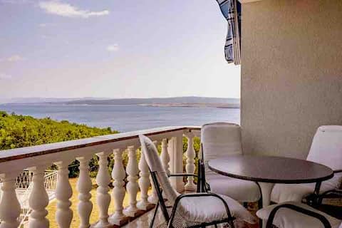Apartment R Jadranovo w/seaview direct beach