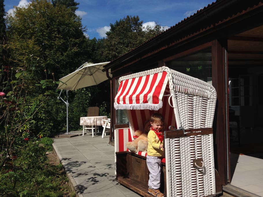 Terrasse und Wintergarten