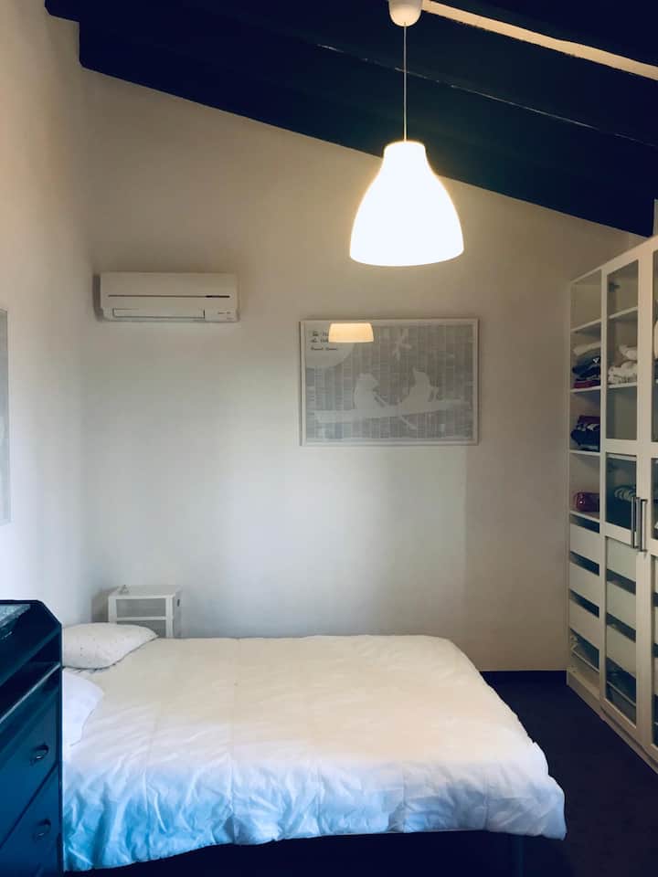 Chumba cha kulala kimoja